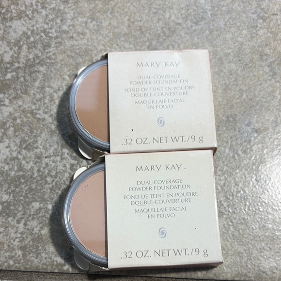 Mary Kay Other - Mary Kay Dual-Coverage Powder Foundation - Beige Compact Duo